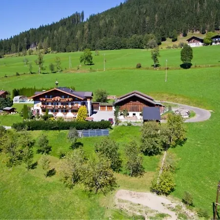 Untersussgut Eben Farm stay
