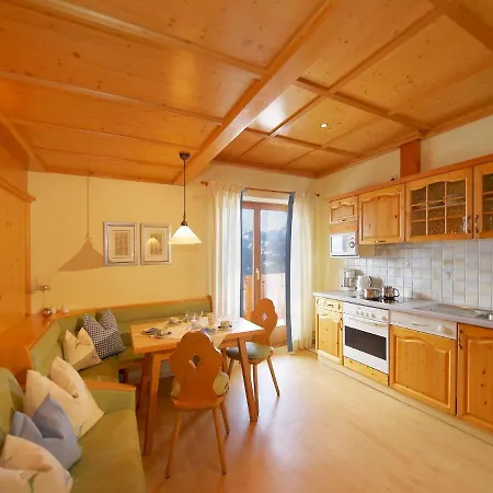 Untersussgut Eben Farm stay *